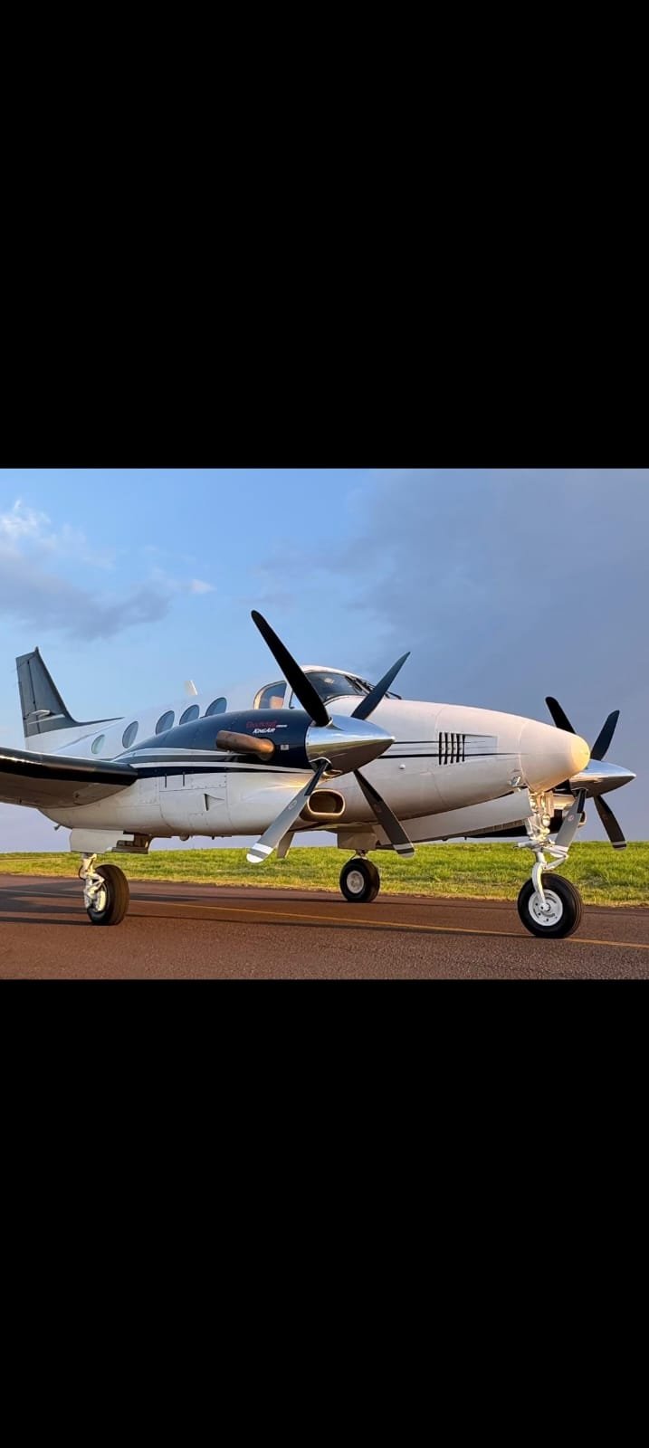 AERONAVE KING AIR C90 GTX 2010