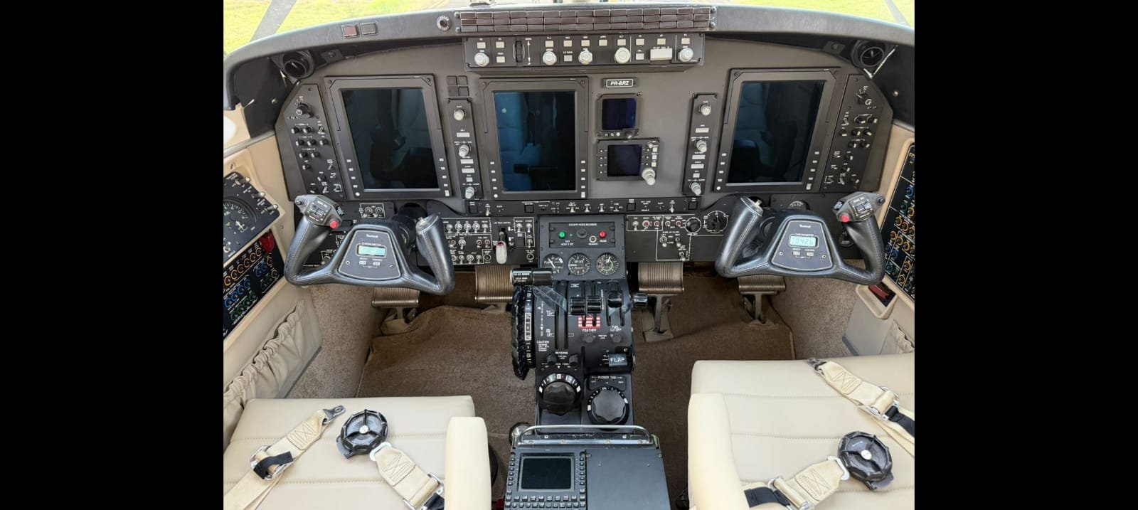 AERONAVE KING AIR C90 GTX 2010